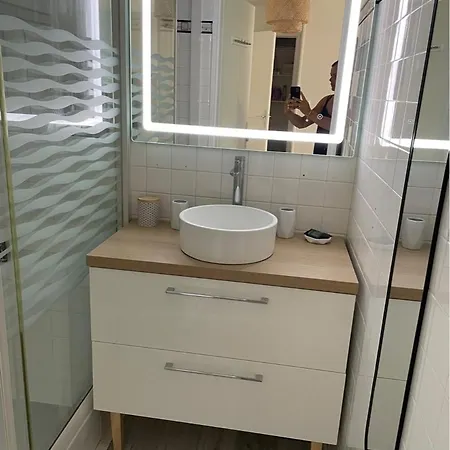 Apartmán Renove Avec Piscine, 2mns A Pied Agde