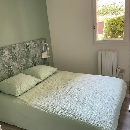 Lägenhet Renove Avec Piscine, 2mns A Pied *